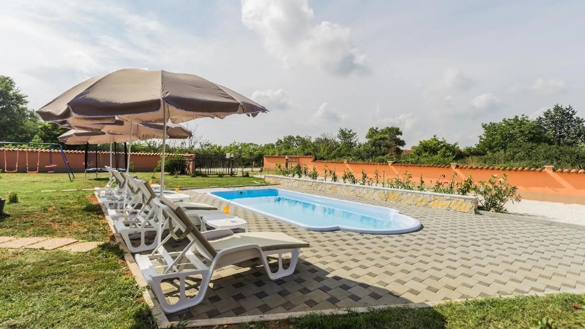 Ferienhaus Mit Privatpool Fuer 6 Personen Ca 90 Qm In Pula, Istrien Istrische Riviera 0*, Pula Croatia